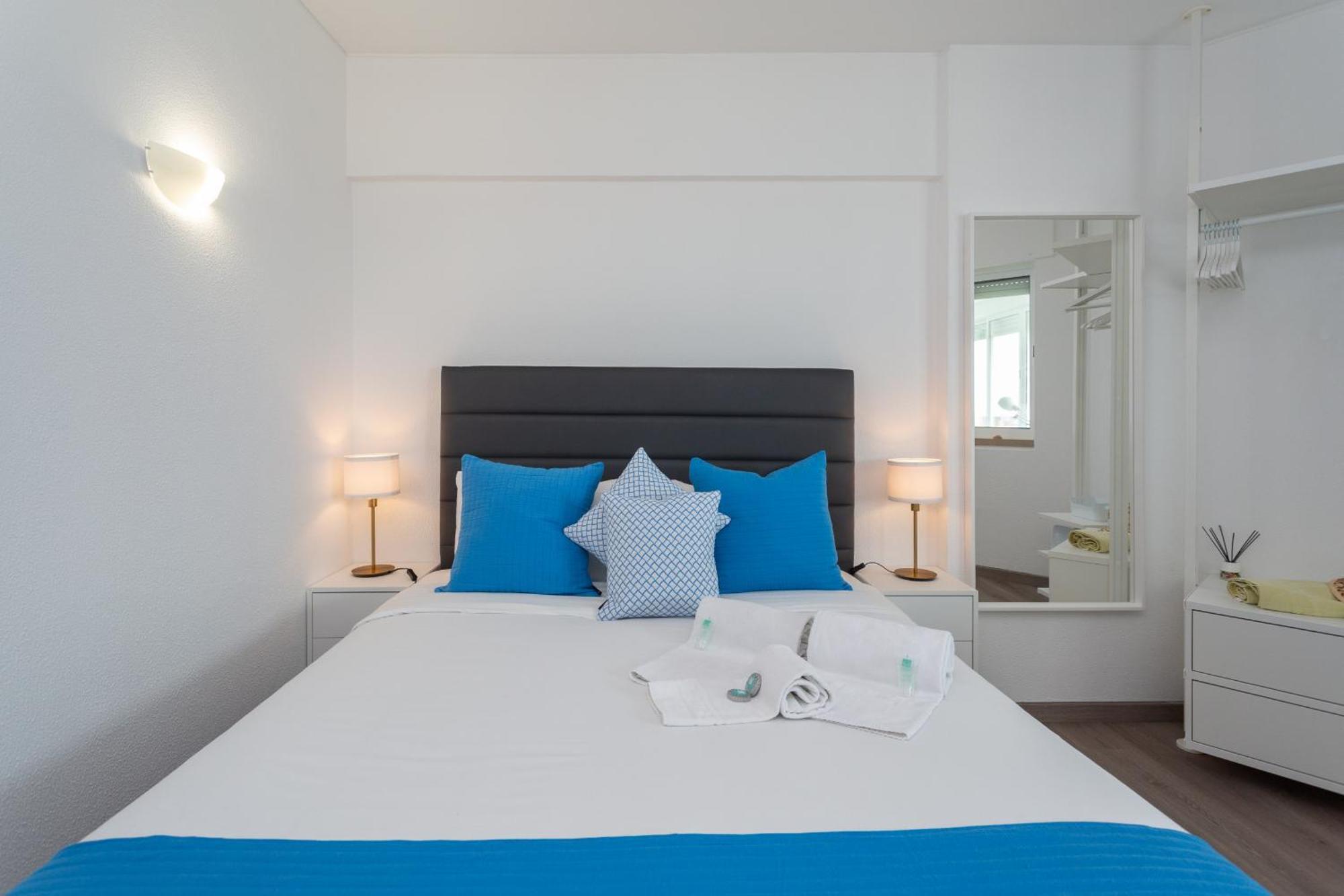 Beguest Beachfront Apartment Caparica Lisbon Costa de Caparica Eksteriør billede